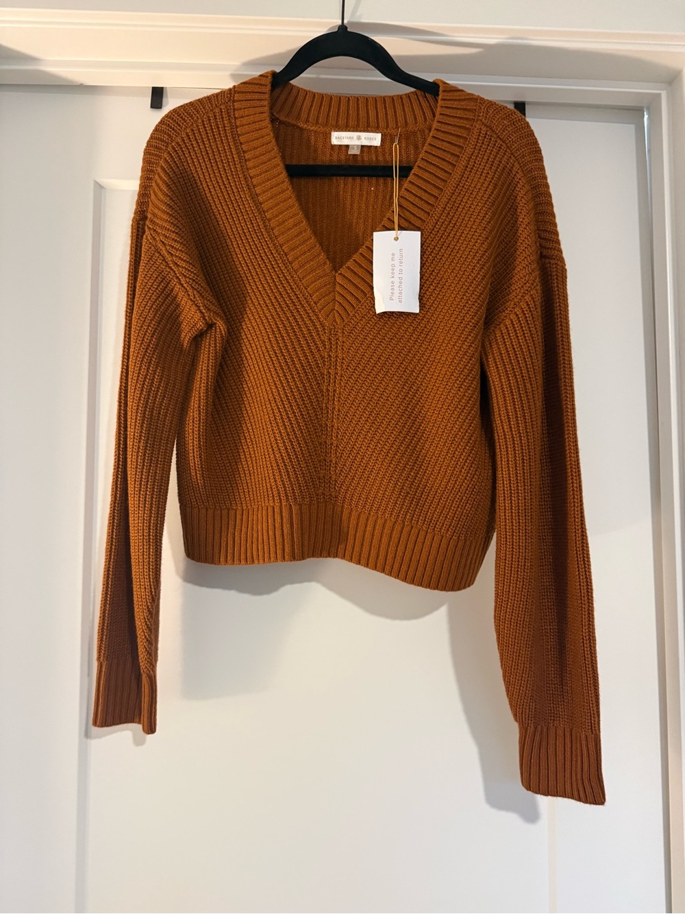 Backyard Roses Maria Sweater Size Small NWT - Picture 3 of 8